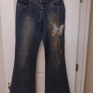 JouJou Distressed Butterfly Embroidered jeans